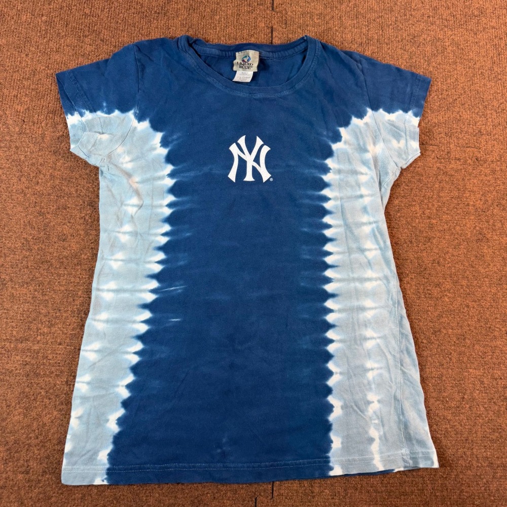 Liquid Blue New York Yankees T Shirt Womens Large Blue Tie Dye MLB Logo Tee
